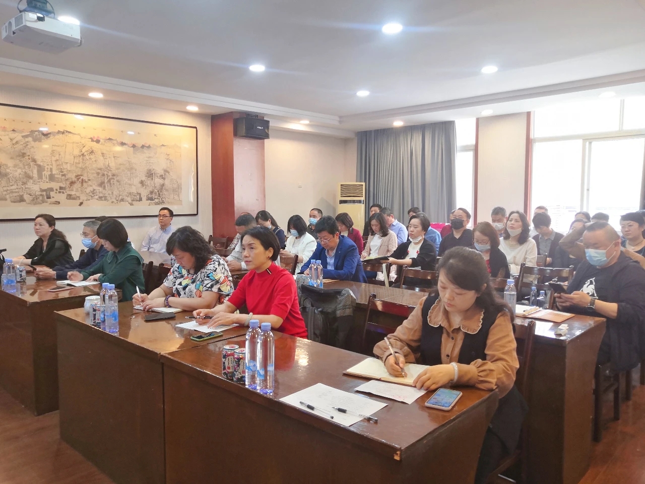 1622604168481107.jpg 122850010909500303.jpg