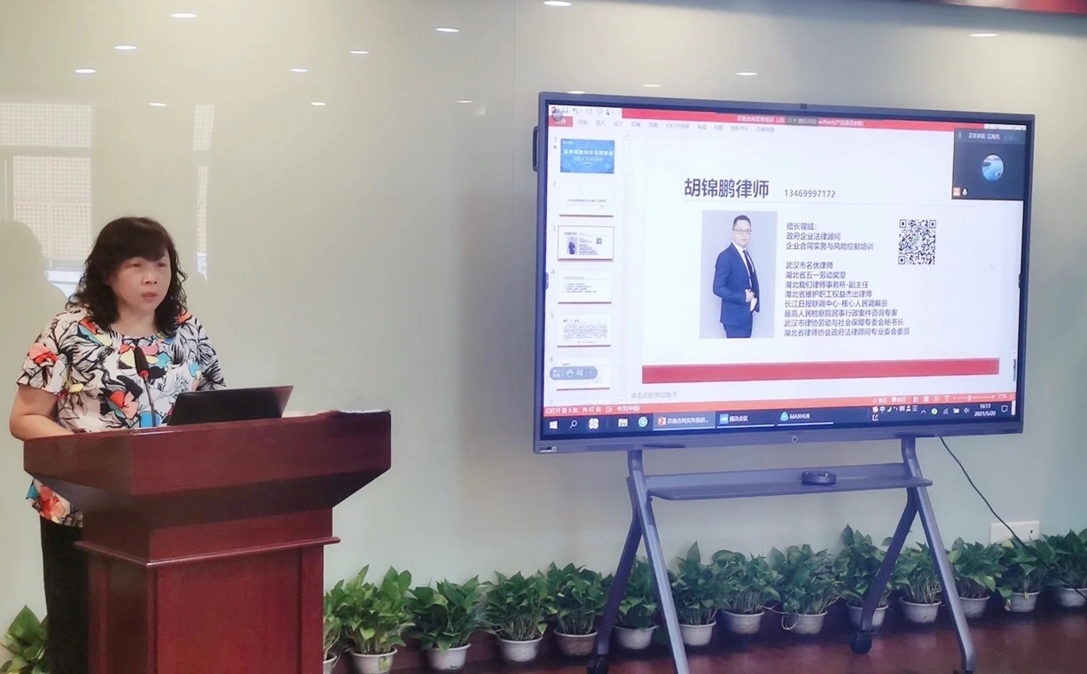 1622604240305528.jpg 799841085015675095.jpg